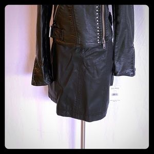 Free People Modern femme Faux leather miniskirt